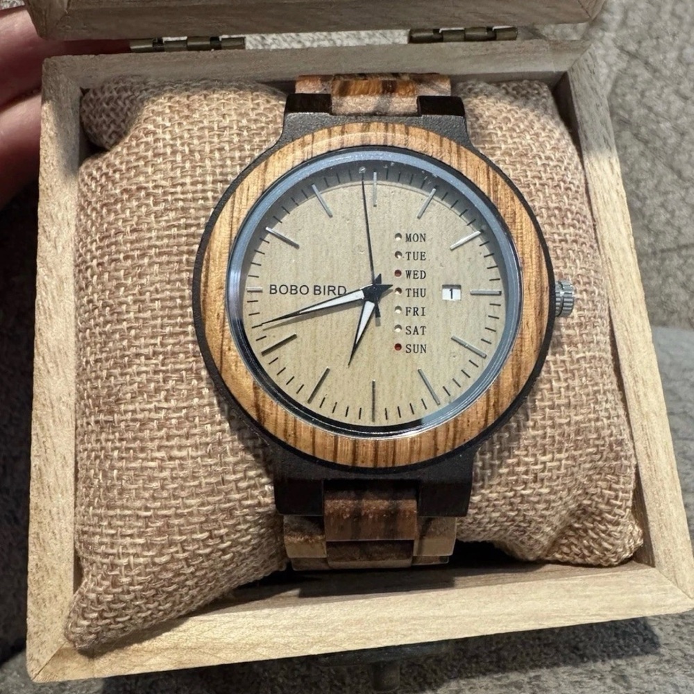 Preowned But Never Used Bobobird Mens Wood Watch With Brand New Battery